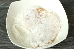 Chicken in flour