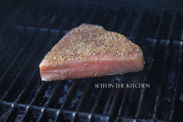 Grill Spicy Tuna Steak